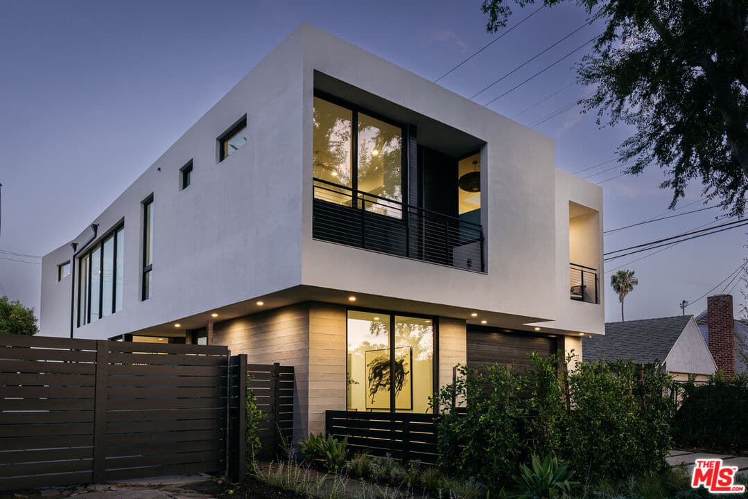 Hubbard Street - Culver City Modern - Image 7