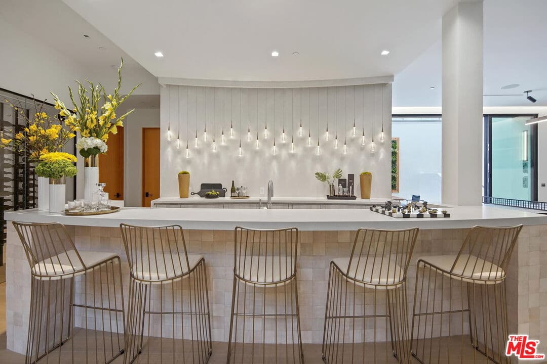 Bedford Modern Estate - Image 6