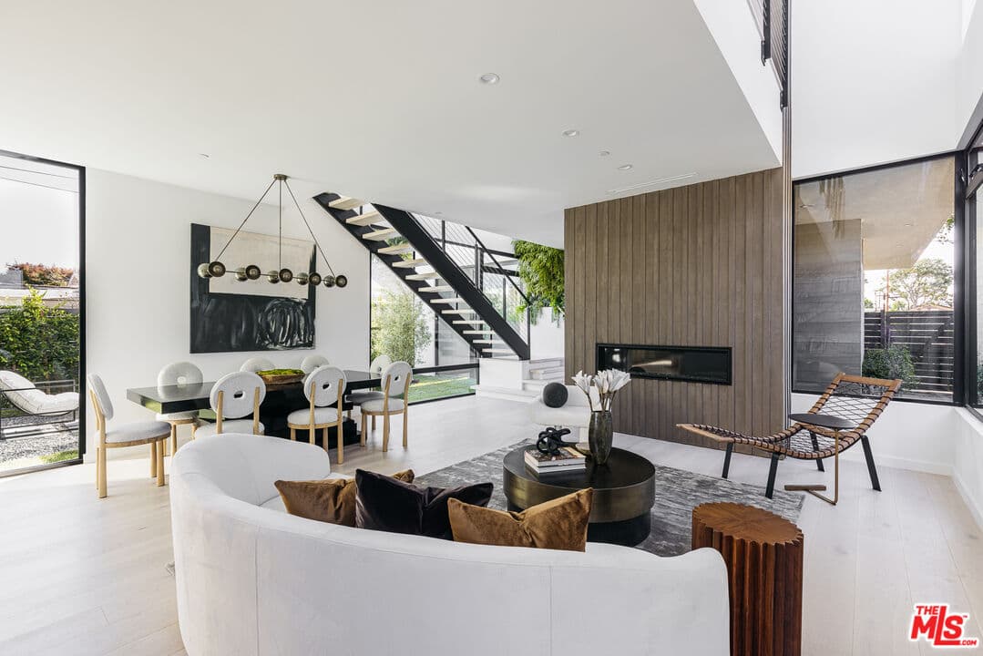 Hubbard Street - Culver City Modern - Image 9