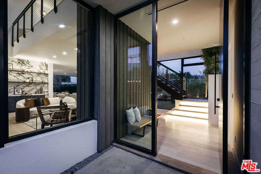 Hubbard Street - Culver City Modern - Image 8